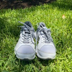 Under Armour Women’s Micro Assert 6